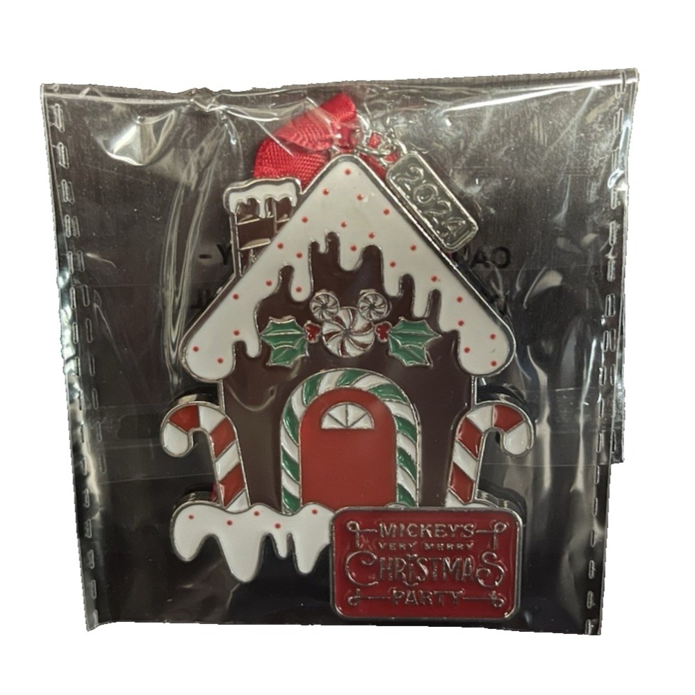 2024 WDW Mickeys Very Merry Christmas Party Ornament - Metal [NRFP]‎